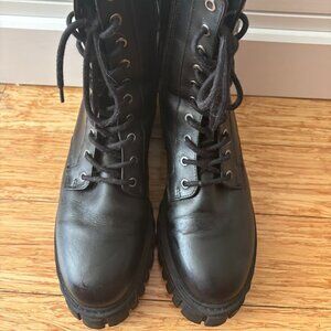 Black Clarks Combat Books Size 11 (FIT SMALL)